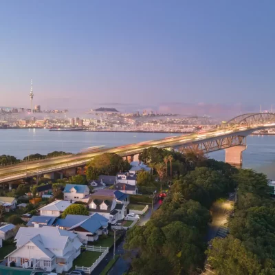 670639-auckland-city-aerial-from-northcote
